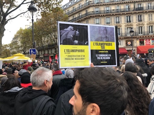 l_islamophobie_tue_manif.jpg