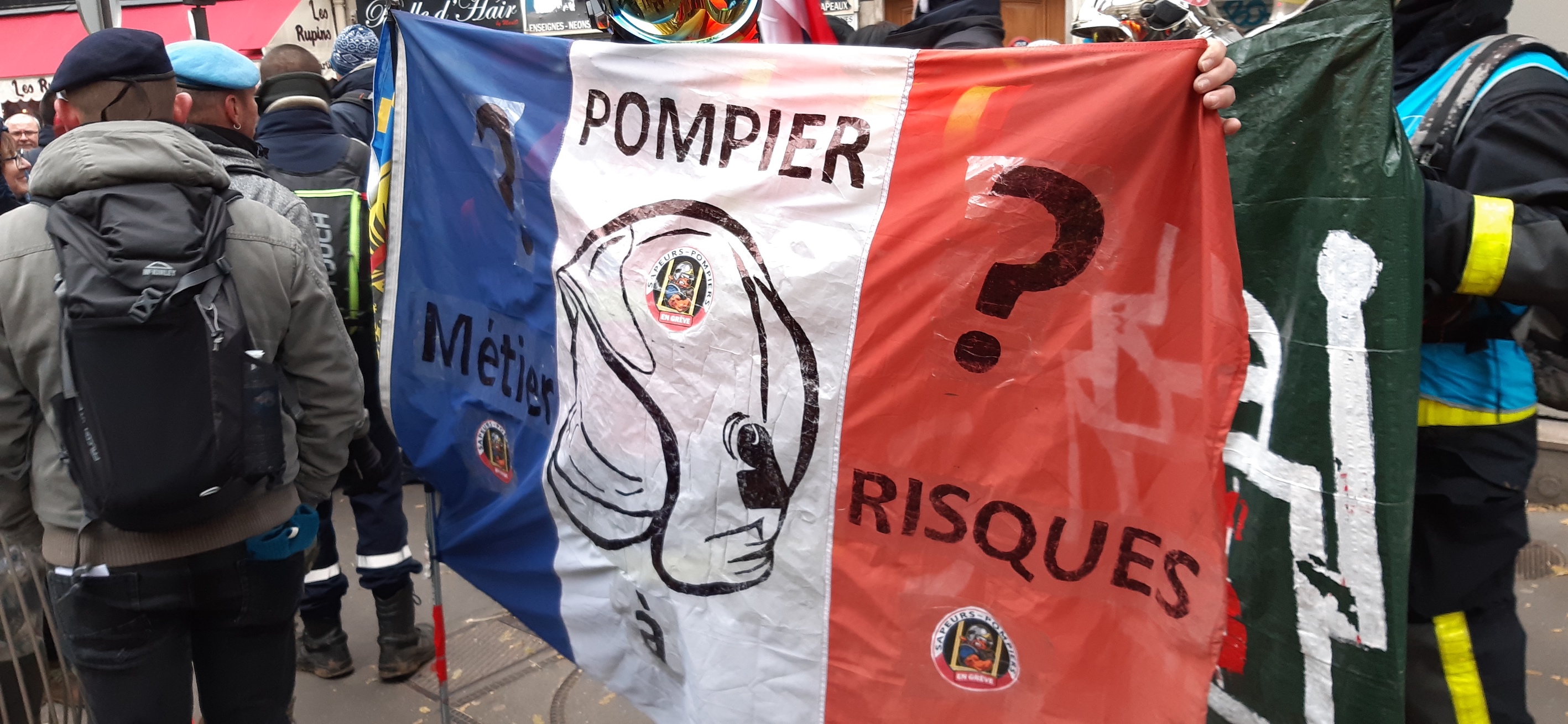 pompiers_en_gre_ve.jpg