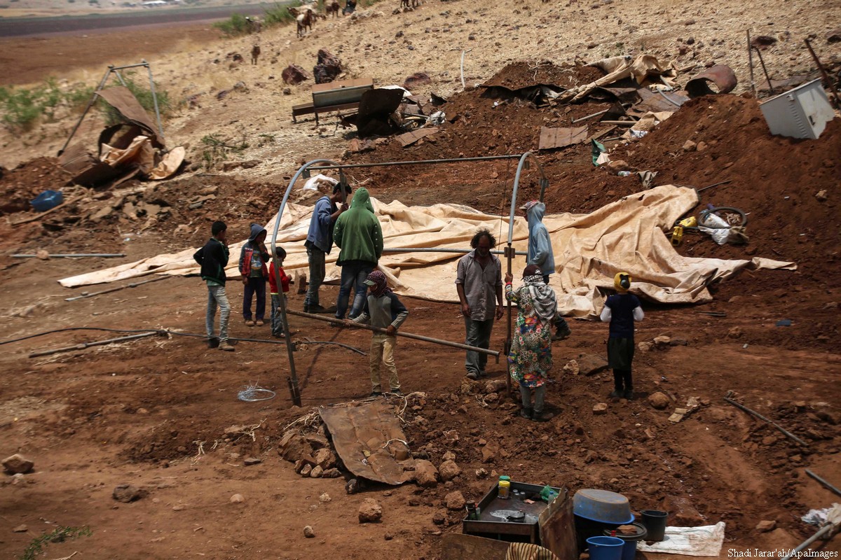 israeli-troops-demolished-tents-in-jordan-valley120619_shj_00-14.jpg