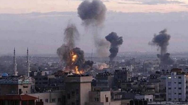 Silence, on bombarde les villes palestiniennes en plein couvre-feu !