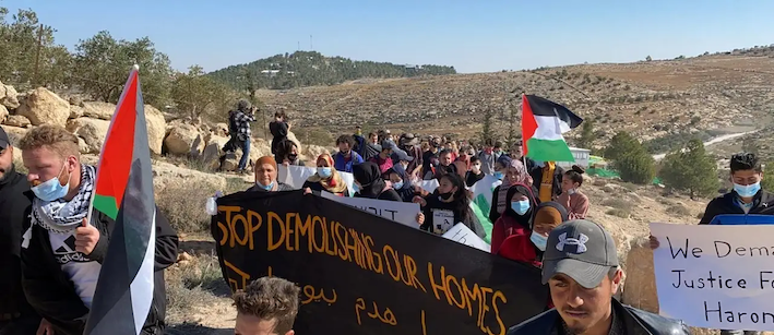 Un mouvement de protestation palestinien dirigé par des jeunes secoue les collines au sud de Jérusalem