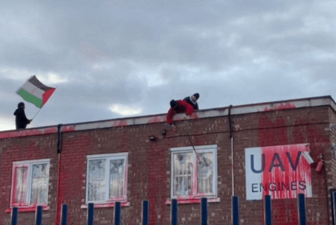 Angleterre : nouvelle action contre le marchand de mort Elbit (Vidéo)