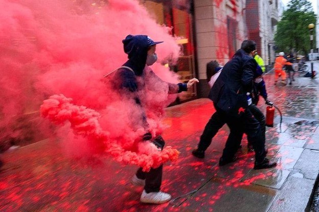 Palestine Action s'en prend aux bailleurs d'Elbit à Londres