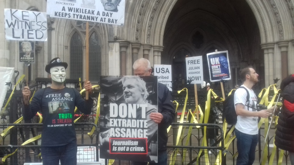 Julian Assange : les soutiens du lanceur d'alerte une nouvelle fois mobilisés à Londres