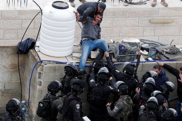 Démolitions de maisons, arrestations, et fermeture de magasins Palestiniens : Ça continue !
