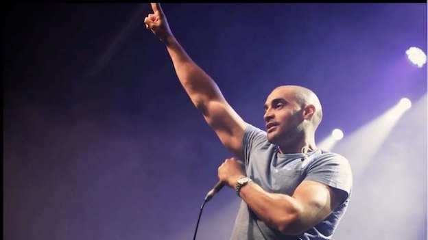 Le rappeur britannique Lowkey : "Je ne serai pas réduit au silence sur la Palestine" (Vidéo)