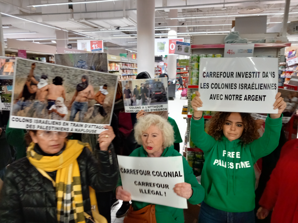 Action Carrefour Hors de colonies ! (Album photos)