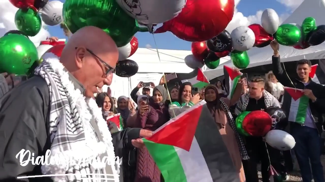 Célébration joyeuse de la libération de Karim Younis (Vidéo)