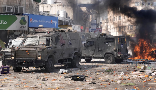 "Le raid meurtrier de Naplouse une bonne occasion pour apaiser les tensions entre les Juifs israéliens", par Hanin Majadli