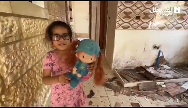Ces enfants palestiniens qui assistent à la démolition de leur maison (Vidéo)