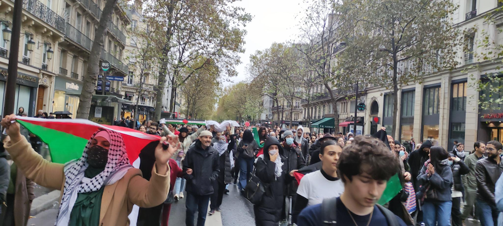 Paris manifeste malgré l'interdiction du gouvernement français !! (Photos et vidéos)