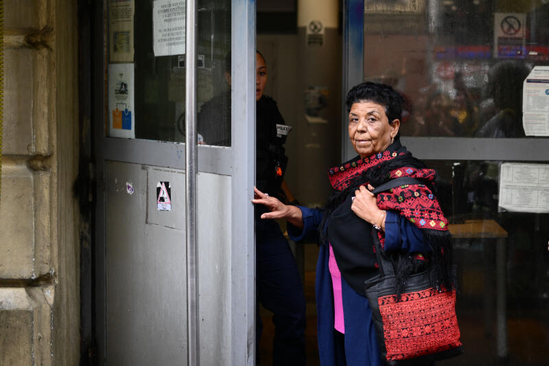 La justice suspend l’arrêté d’expulsion de Mariam Abu Daqqa !