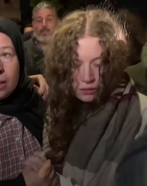 Ahed Tamimi a dû en baver en prison.. (Vidéo)