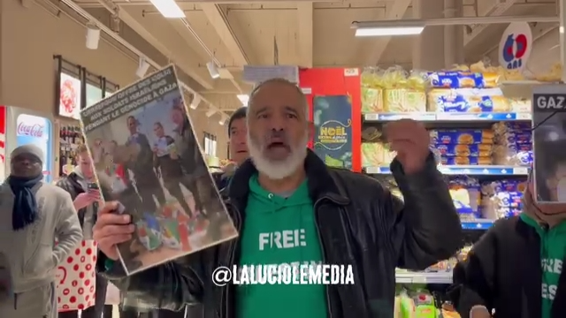 Action boycott à Paris pour informer de l'envoi de colis par Carrefour aux soldats israéliens