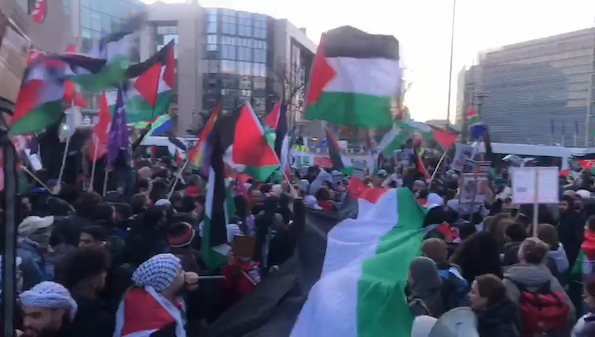 Des centaines de militants à Bruxelles jeudi devant le Conseil Européen