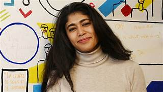 Plus de 500 élus soutiennent Rima Hassan