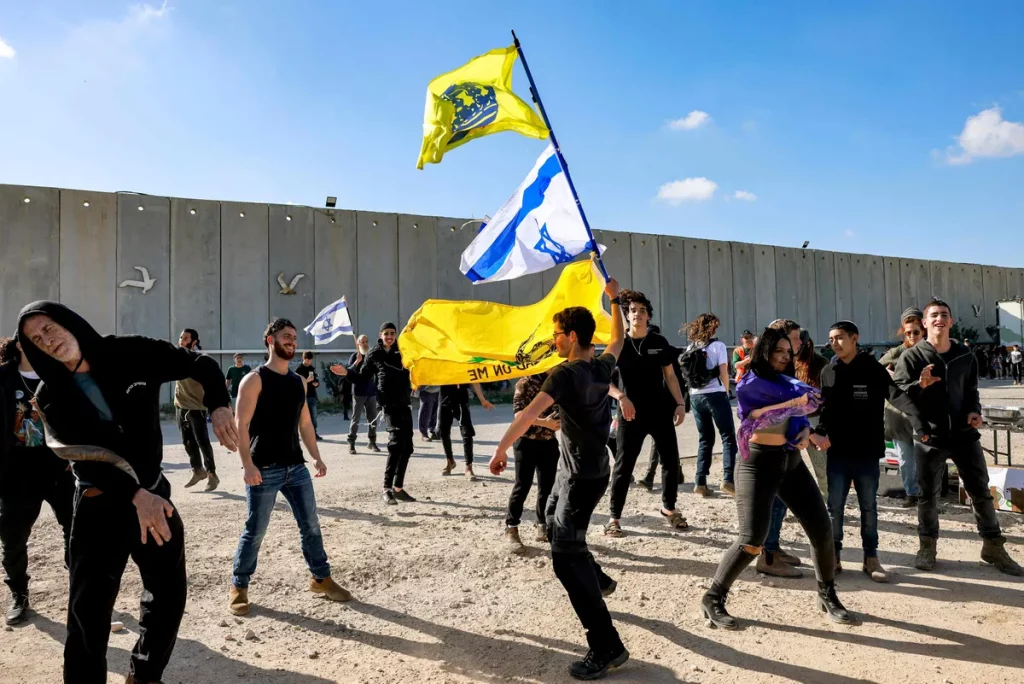 Le pantin Blinken humilié par Israël