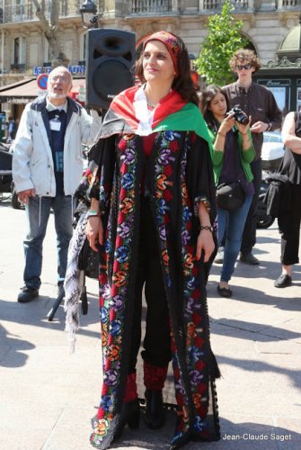 abeer_robe.jpg
