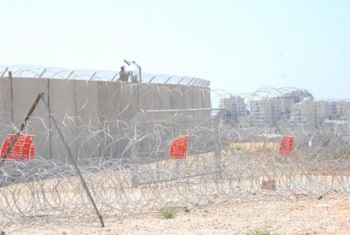 bilin_mur_lacrymo.jpg