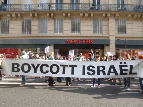 boycott_israel_devant_monopris.jpg