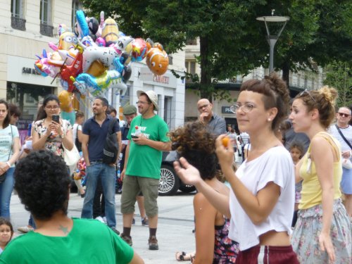 concert_lyon_lorena_ballons.jpg