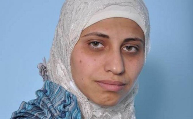 dareen_tatour-4.jpg