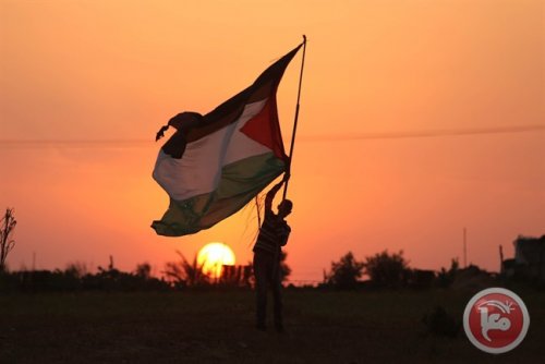 drapeau_palestinien_dans_ciel_orange_.jpg