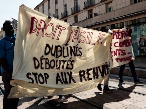 droit_d_asile_banderole.jpg