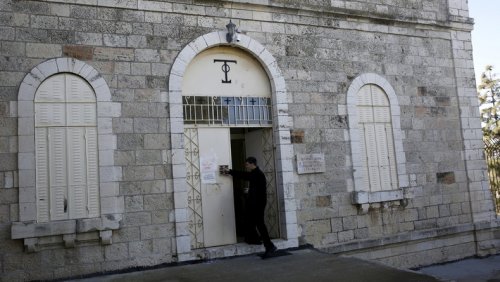 e_glise_vandalise_e.jpg