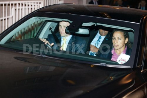 entourage_livni_dans_voiture_font_la_gueule-jpg.jpg