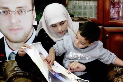 femme_et_fils_al_qiq.jpg
