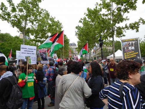 foule_re_pu_bonne_israel_casse_toi_-2.jpg
