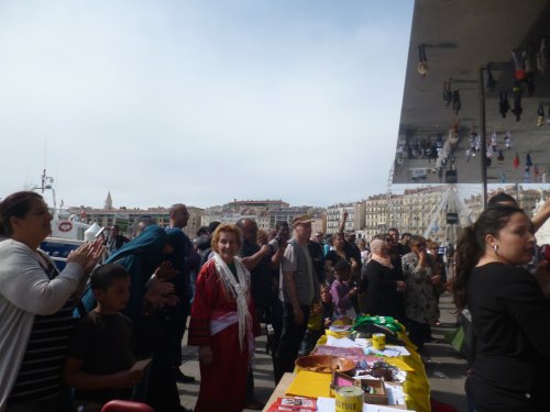 franc_oise_et_public_marseille.jpg