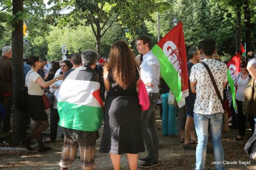 front_de_gauche_drapeau.jpg