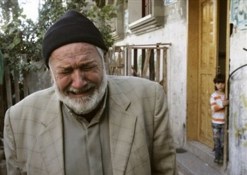 gaza_vieil_homme_qui_pleure.jpg