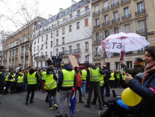 gj_93_et_parapluie_plus_presse.jpg