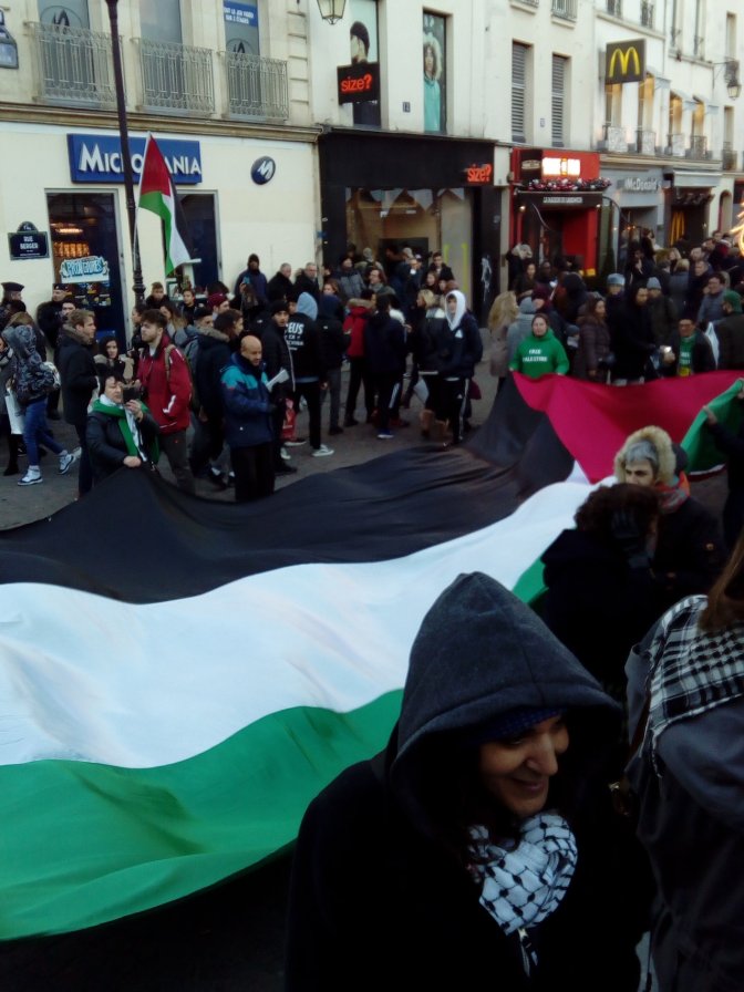grand_drapeau_innocents.jpg