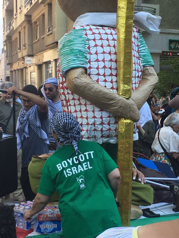 grenoble_t.shirt_boycott_char_bds.jpg