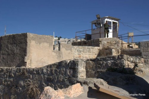 hebron_soldat_mirador.jpg