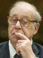 jean-ziegler_vignette_autres.jpg