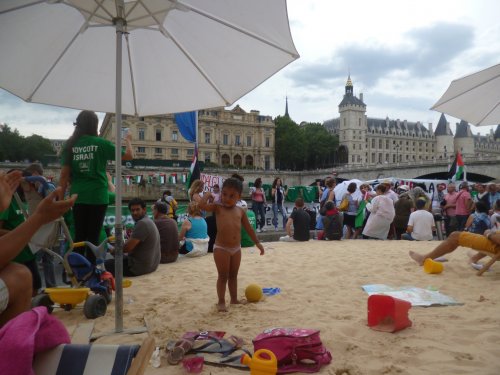 les_enfants_aussi_gaza_plage.jpg