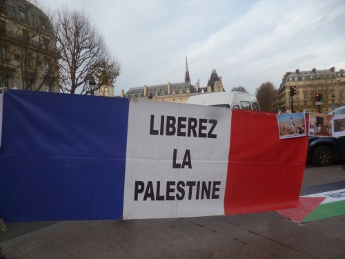 libe_rer_la_palestine_bleu_blanc_rouge_st_mich_-_copie.jpg