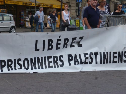 libe_rez_les_prisonniers_bonne.jpg