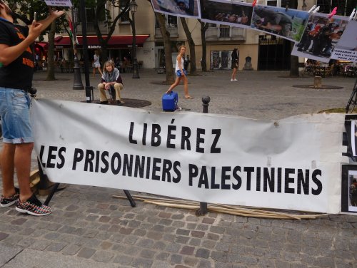 libe_rez_les_prisonniers_palestiniens_beaubourg.jpg