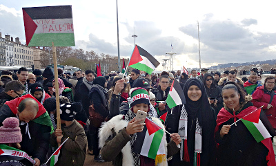 lyon_collectif_9_dec.jpg