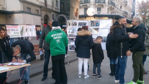 lyon_slimane_2.jpg