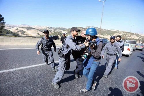 maale_adumim_jounaliste.jpg