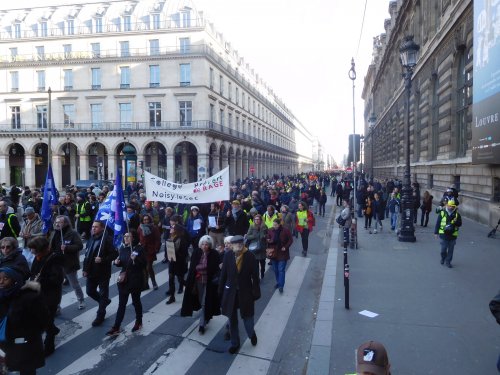 manif_a_perte_de_vue.jpg
