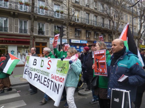 manif_anti_raciste_notre_corte_ge.jpg