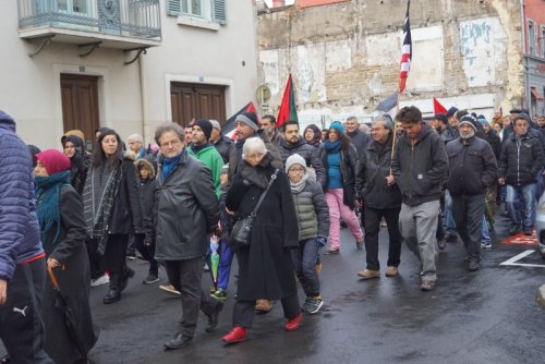 manif_macon_17_dec.jpg